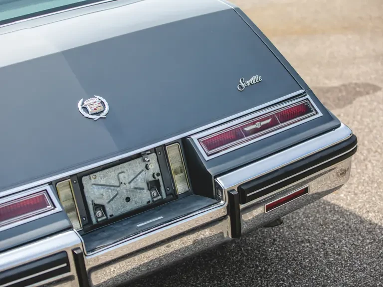 1985 Cadillac Seville - Image 17 of 20