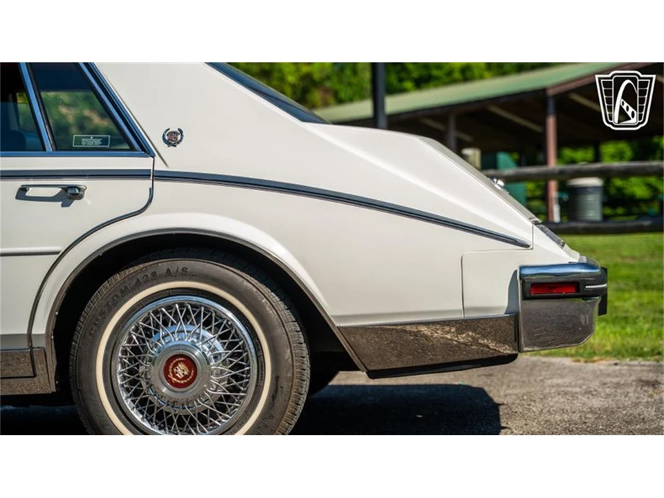 1985 Cadillac Seville - Image 31 of 31