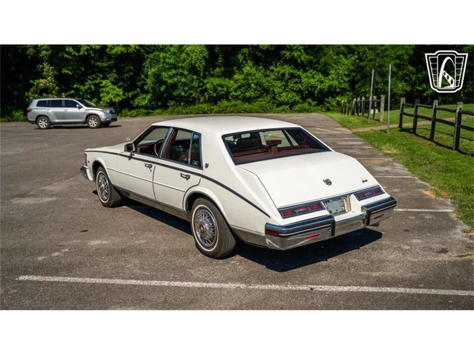 1985 Cadillac Seville - Image 11 of 31