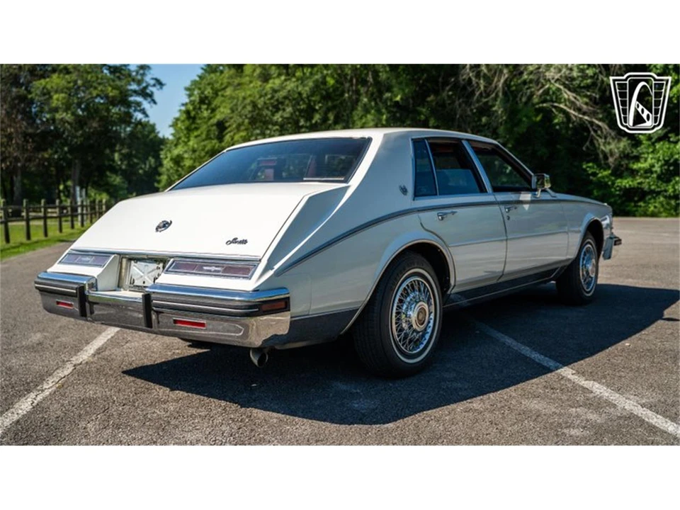 1985 Cadillac Seville - Image 18 of 31