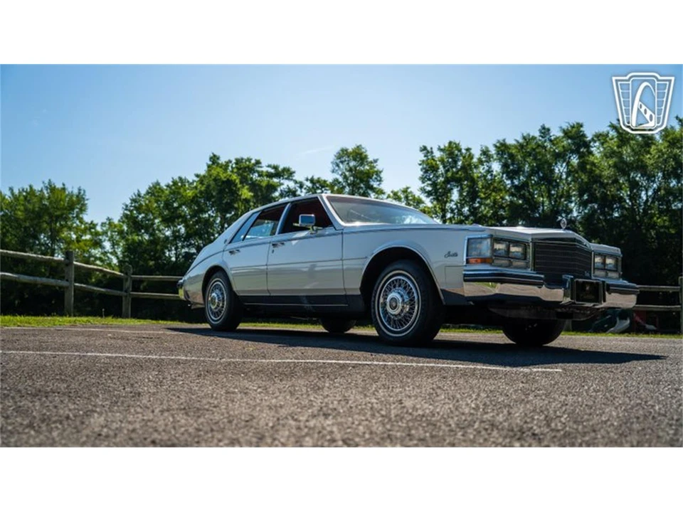 1985 Cadillac Seville - Image 25 of 31