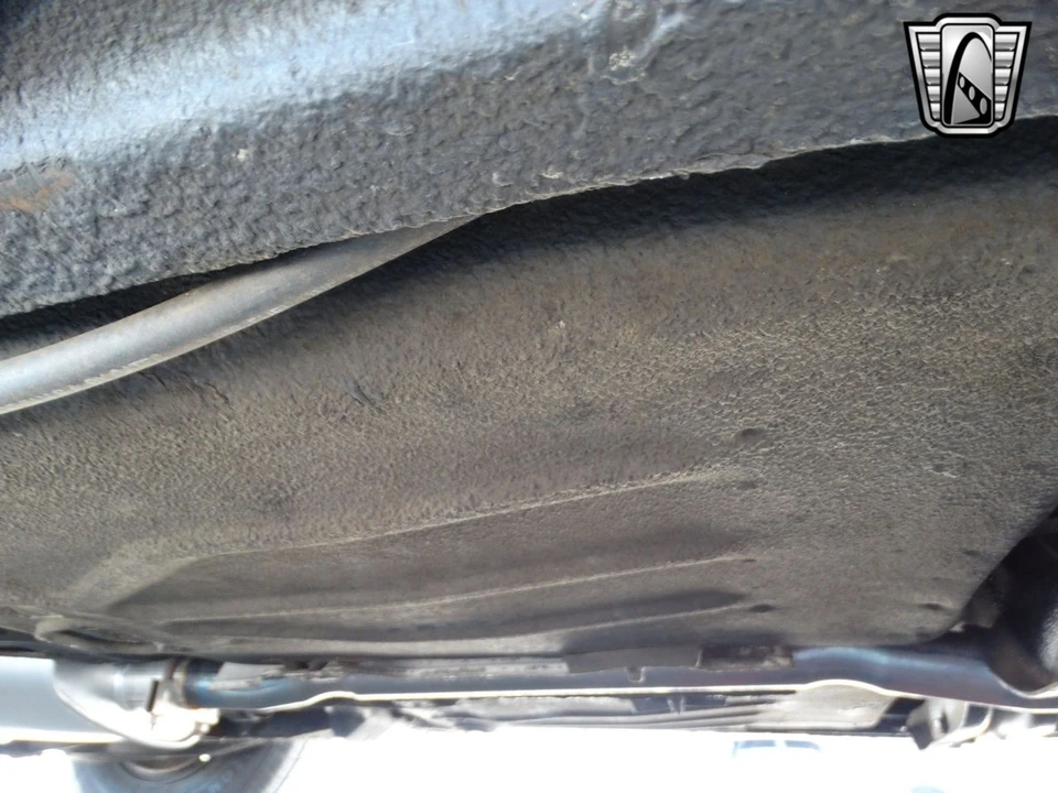 1985 Cadillac Seville - Image 19 of 21
