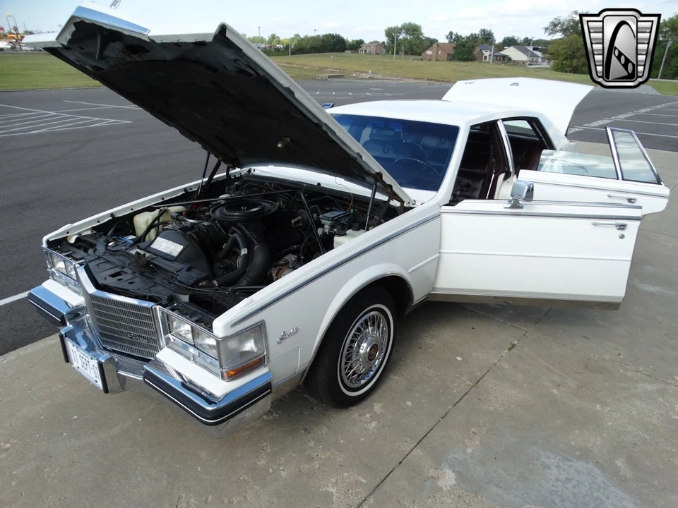 1985 Cadillac Seville - Image 13 of 21