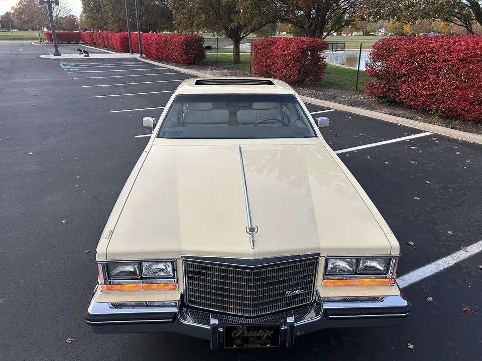 1985 Cadillac Seville - Image 5 of 31