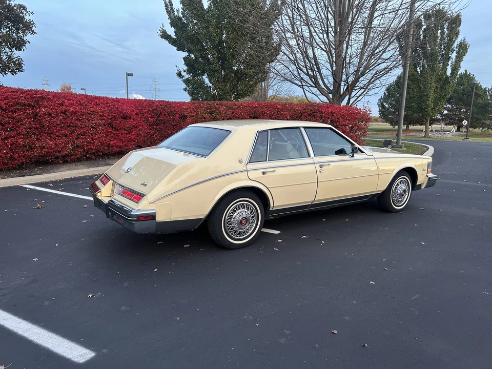 1985 Cadillac Seville - Image 12 of 31