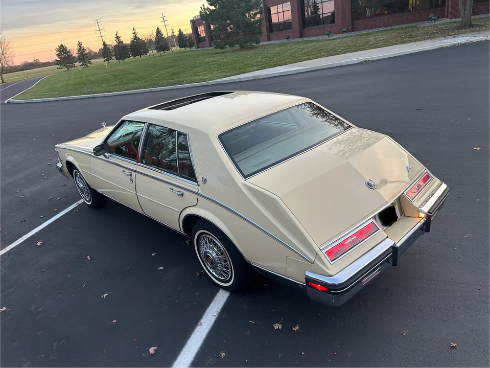 1985 Cadillac Seville - Image 19 of 31