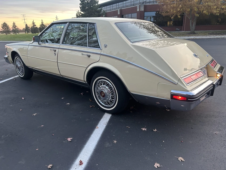 1985 Cadillac Seville - Image 20 of 31