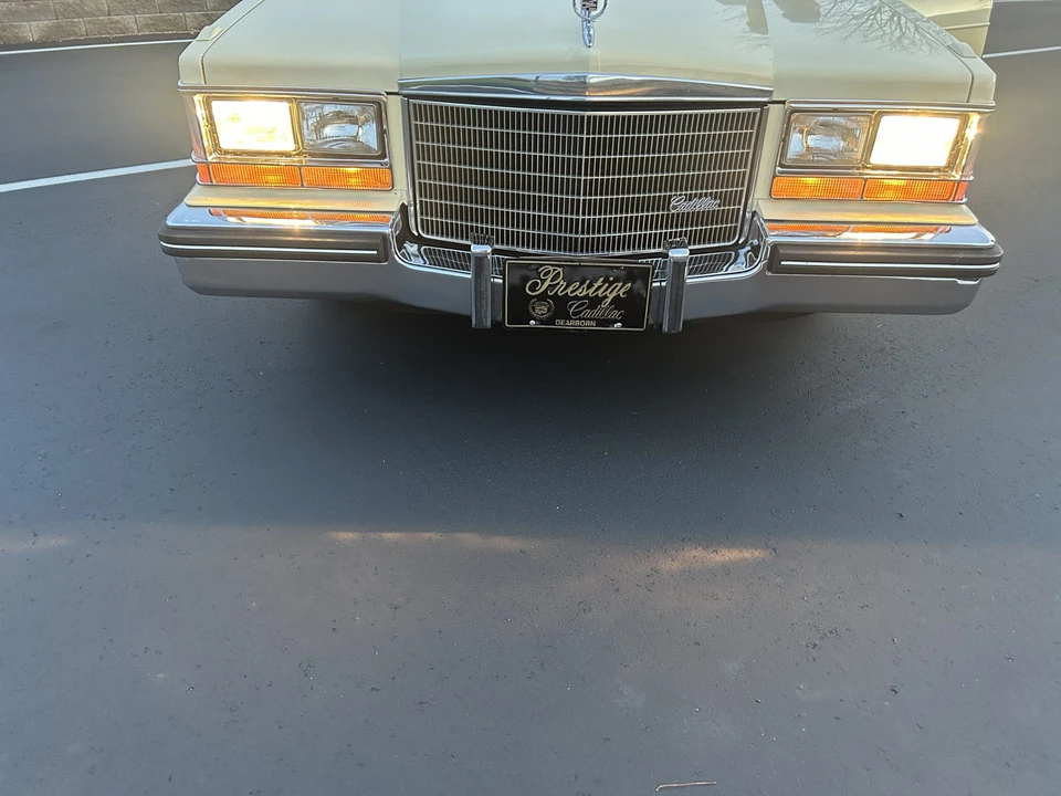 1985 Cadillac Seville - Image 25 of 31
