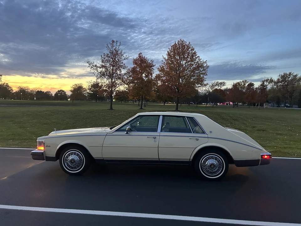 1985 Cadillac Seville - Image 22 of 31