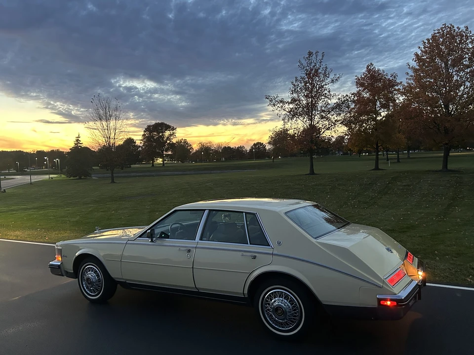 1985 Cadillac Seville - Image 21 of 31