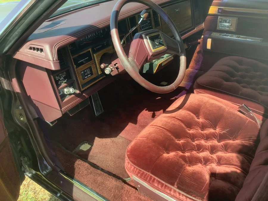 1985 Cadillac Seville - Image 14 of 27