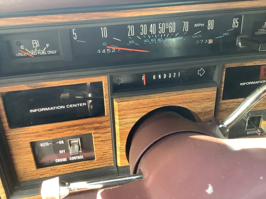 1985 Cadillac Seville - Image 16 of 27
