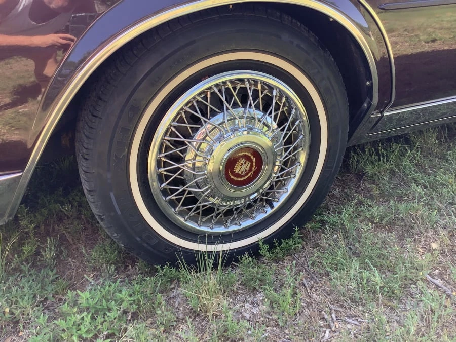 1985 Cadillac Seville - Image 10 of 27