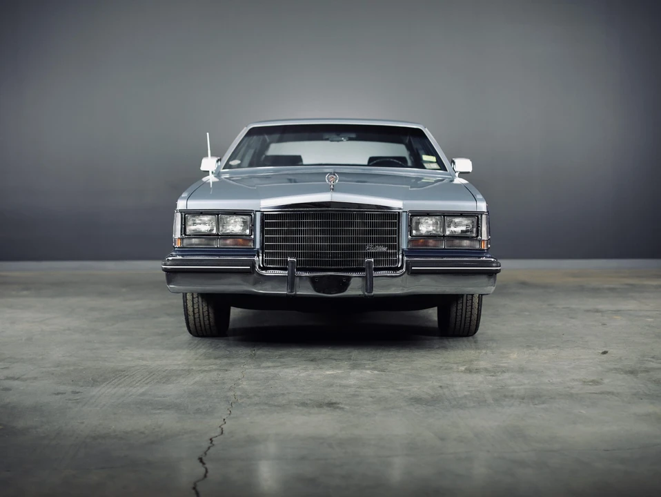1985 Cadillac Seville - Image 21 of 31