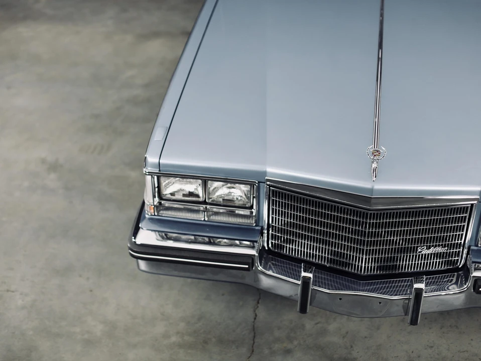 1985 Cadillac Seville - Image 25 of 31