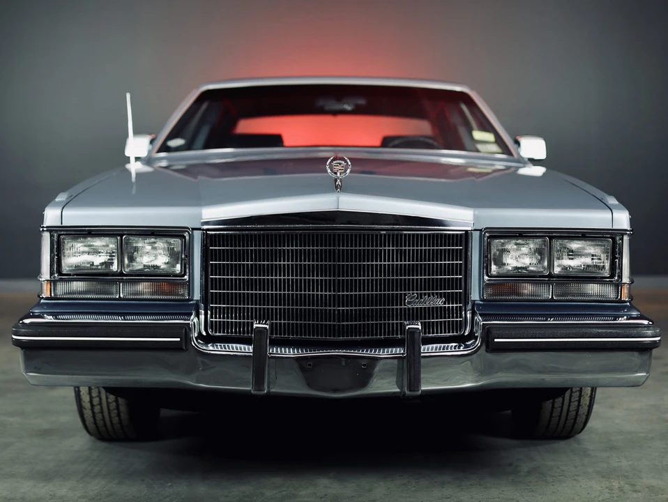 1985 Cadillac Seville - Image 23 of 31
