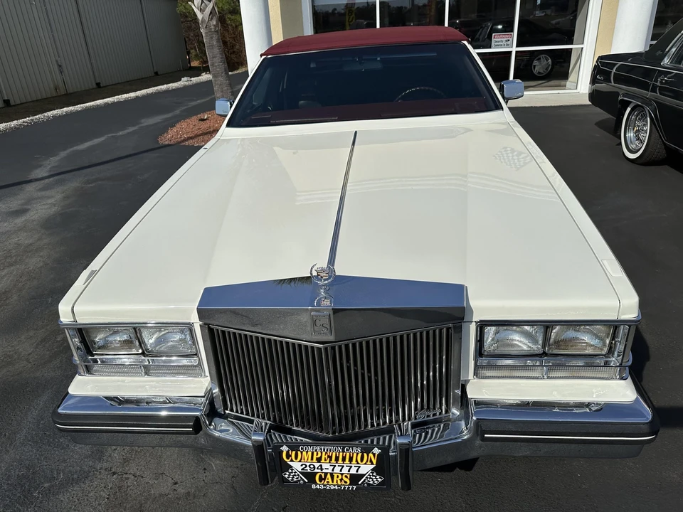 1985 Cadillac Seville - Image 28 of 31