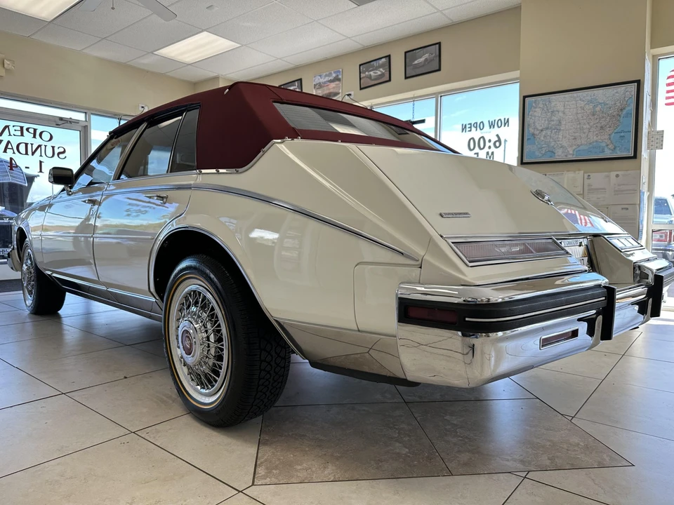 1985 Cadillac Seville - Image 7 of 31