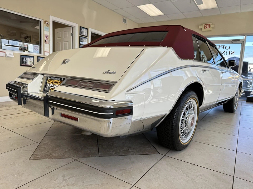 1985 Cadillac Seville - Image 12 of 31