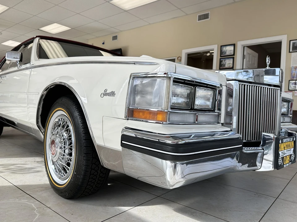 1985 Cadillac Seville - Image 26 of 31