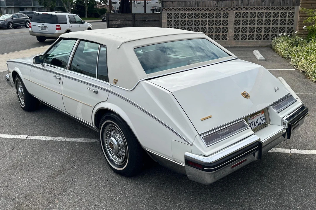 1985 Cadillac Seville - Image 15 of 31