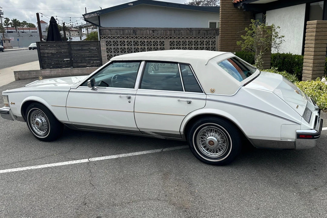 1985 Cadillac Seville - Image 13 of 31