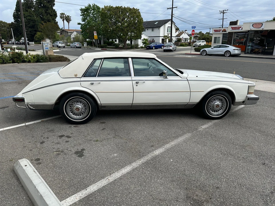 1985 Cadillac Seville - Image 21 of 31