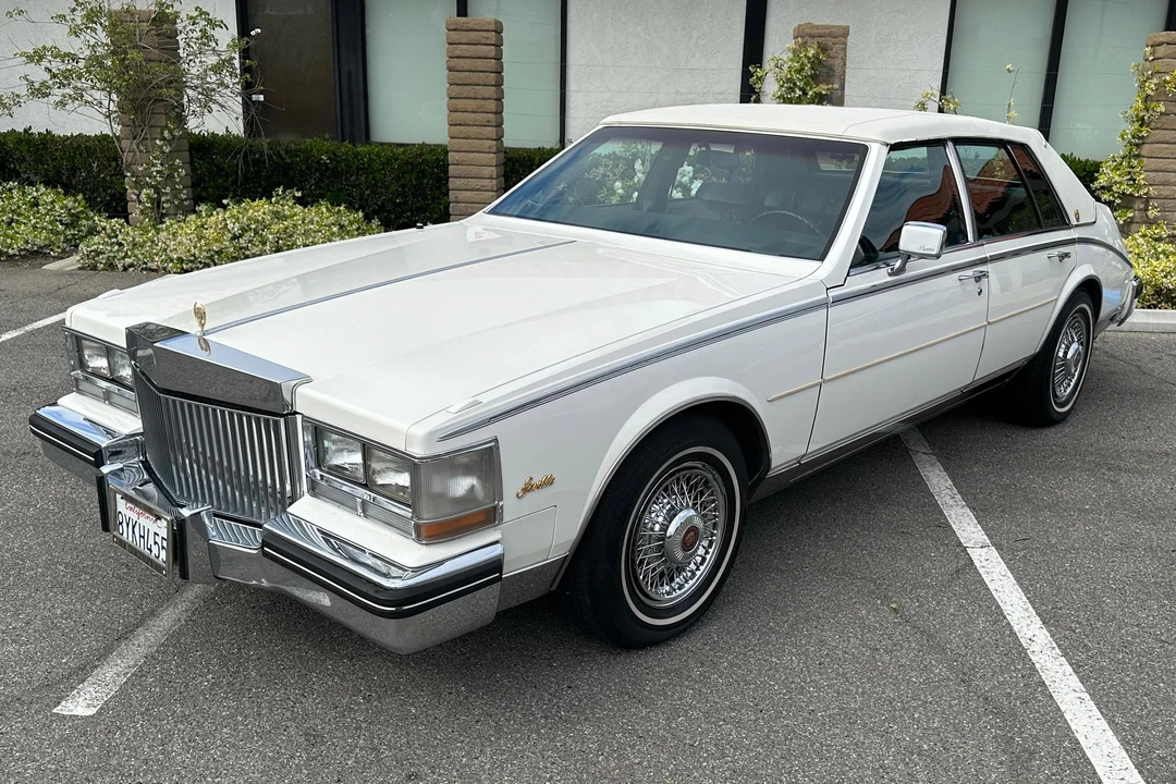 1985 Cadillac Seville - Image 9 of 31