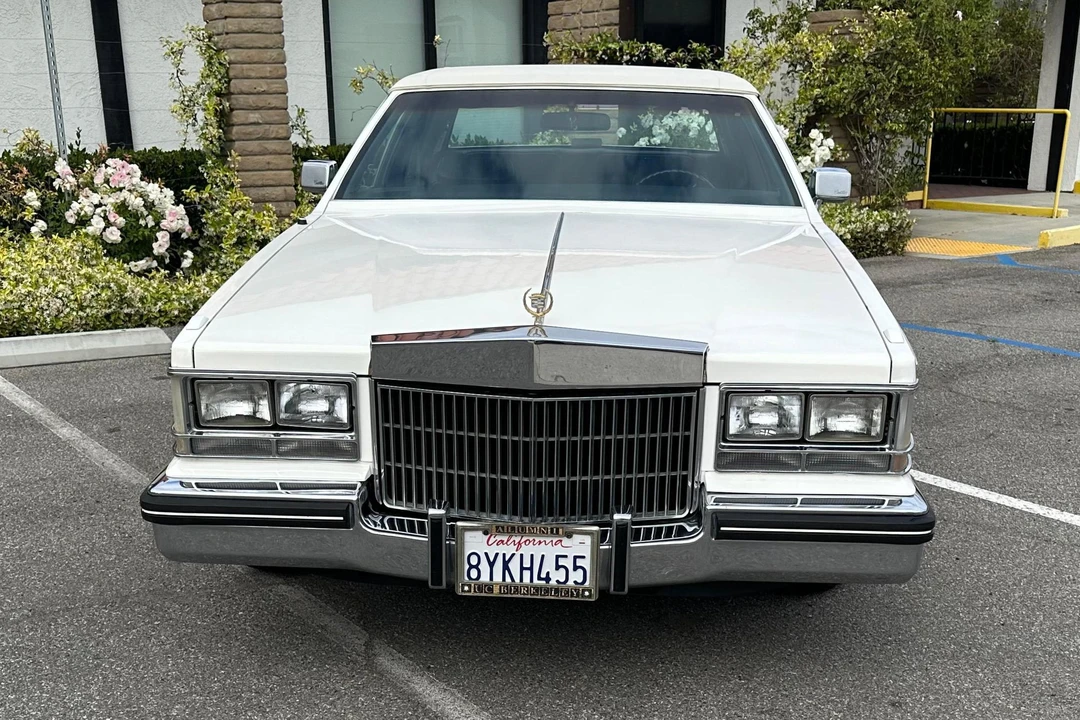 1985 Cadillac Seville - Image 2 of 31