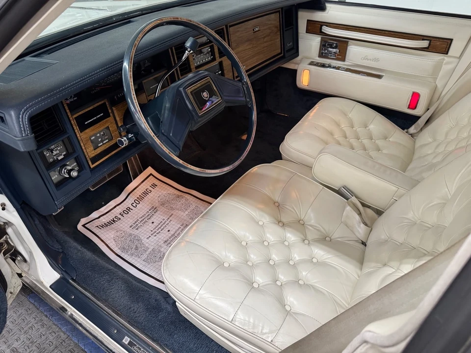 1985 Cadillac Seville - Image 15 of 21