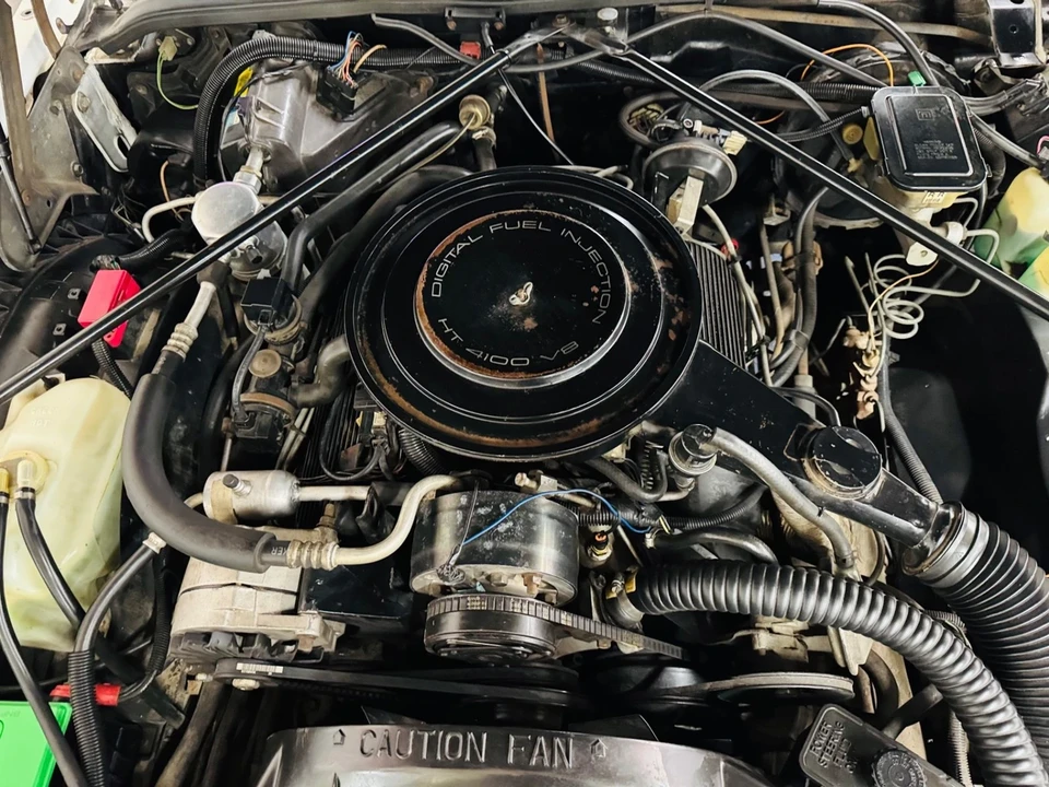 1985 Cadillac Seville - Image 18 of 21