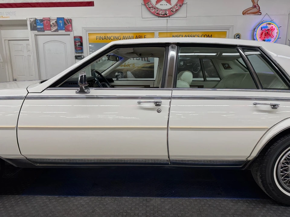 1985 Cadillac Seville - Image 21 of 21