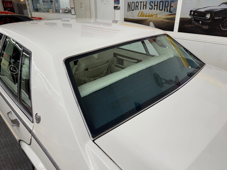 1985 Cadillac Seville - Image 17 of 21