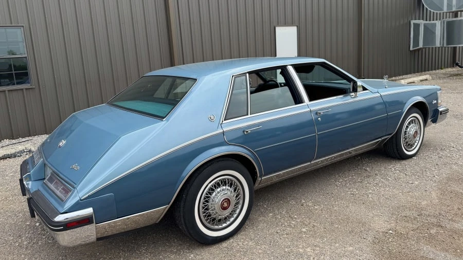 1985 Cadillac Seville - Image 3 of 23