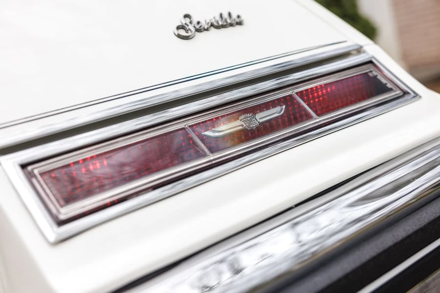 1985 Cadillac Seville - Image 29 of 31