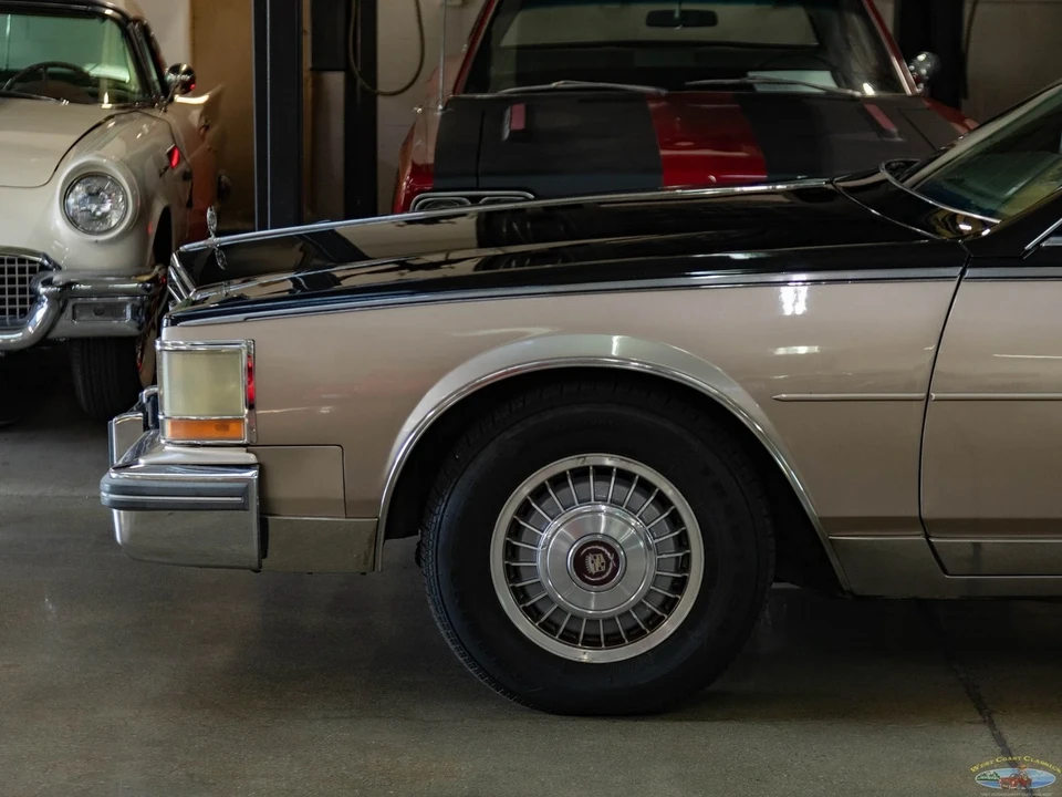 1985 Cadillac Seville - Image 5 of 21
