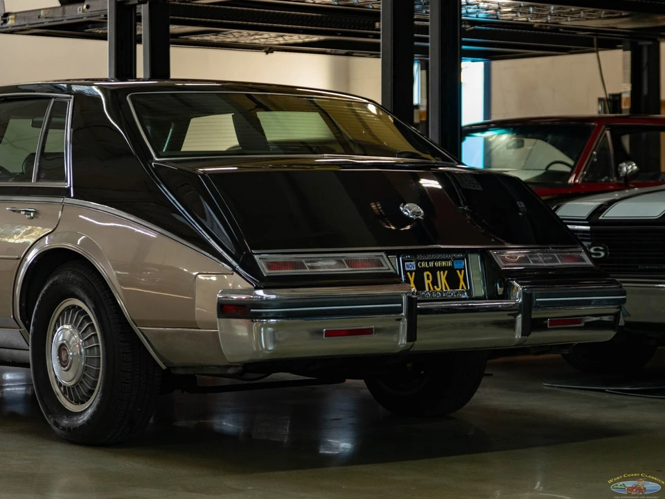 1985 Cadillac Seville - Image 24 of 31