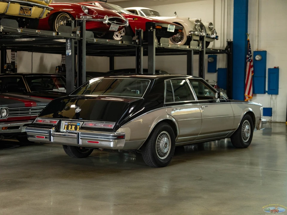 1985 Cadillac Seville - Image 25 of 31