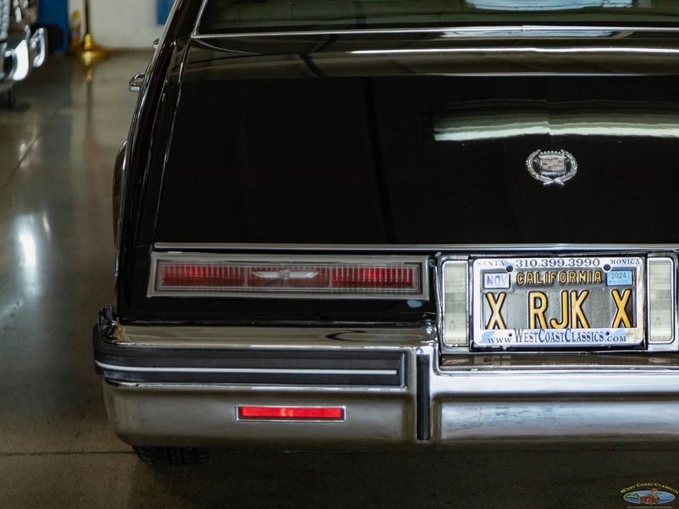 1985 Cadillac Seville - Image 19 of 21
