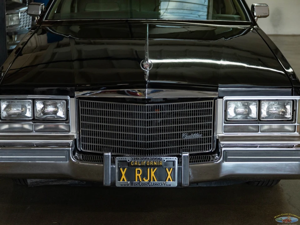 1985 Cadillac Seville - Image 16 of 21