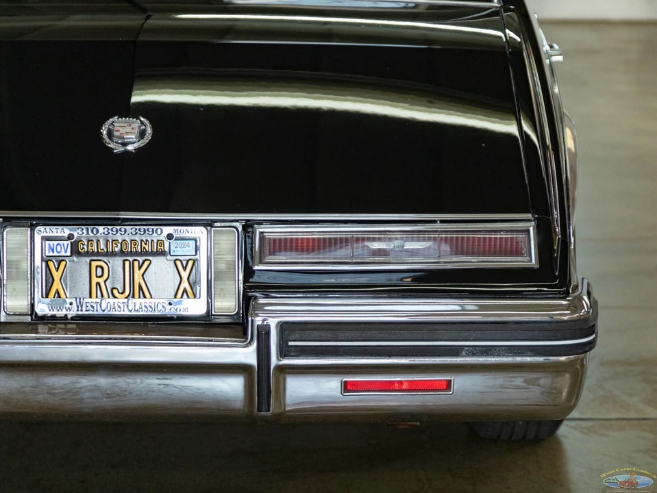 1985 Cadillac Seville - Image 21 of 21