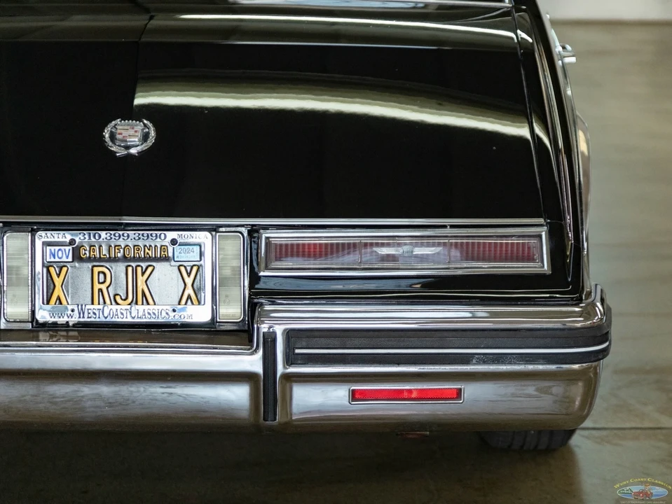 1985 Cadillac Seville - Image 21 of 21