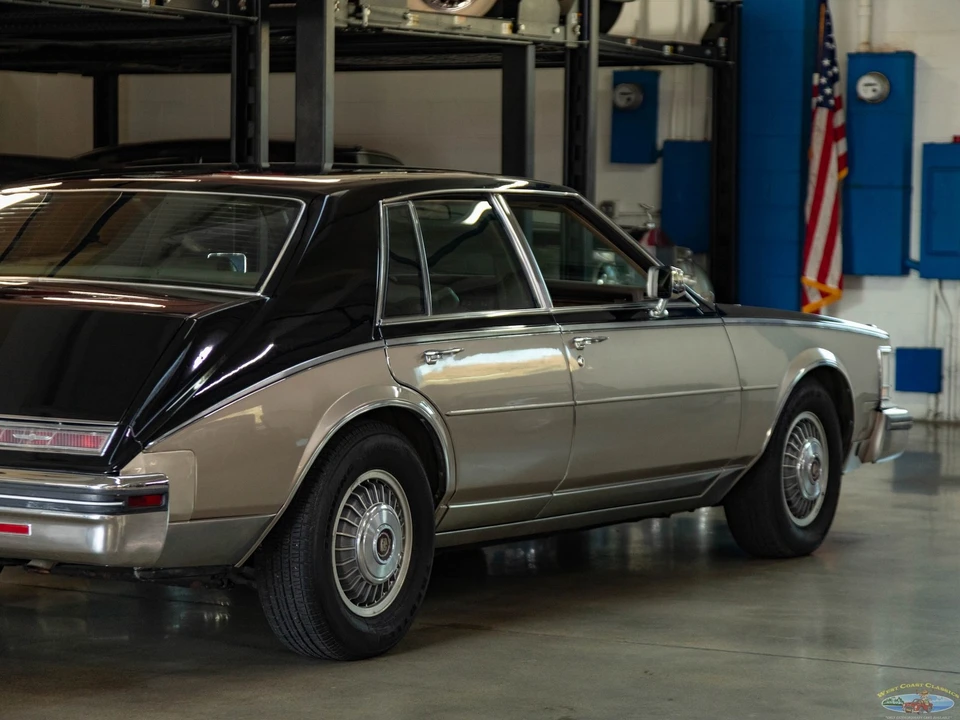 1985 Cadillac Seville - Image 27 of 31
