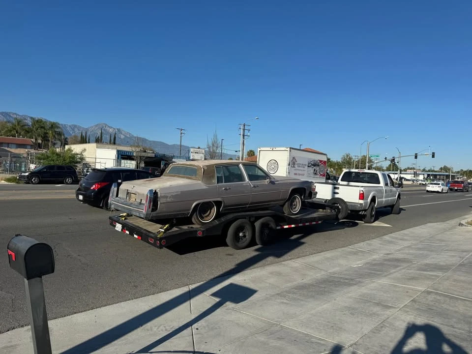 1985 Cadillac Fleetwood - Image 4 of 10