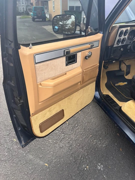 1985 Chevrolet C/K 3rd Gen - Image 8 of 18