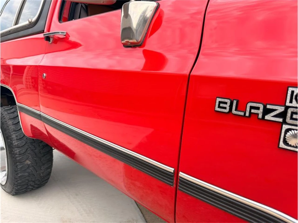 1985 Chevrolet K5 Blazer 2nd Gen - Image 13 of 31