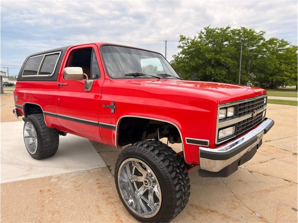 1985 Chevrolet K5 Blazer 2nd Gen - Image 6 of 31