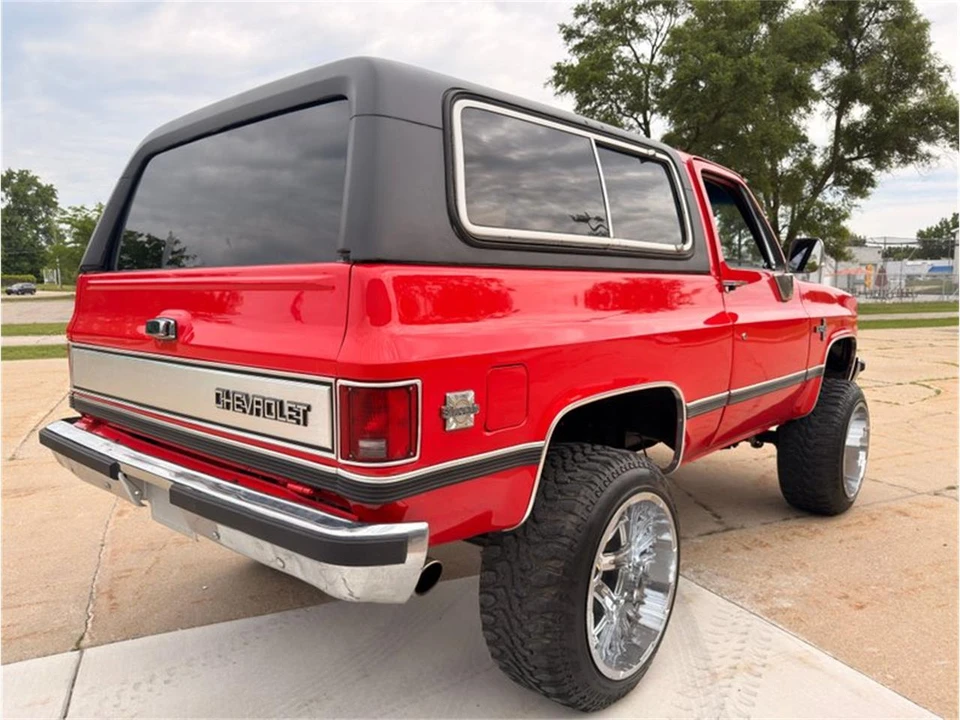 1985 Chevrolet K5 Blazer 2nd Gen - Image 4 of 31