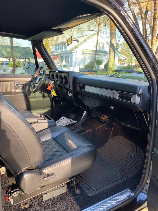 1985 Chevrolet Blazer - Image 15 of 24