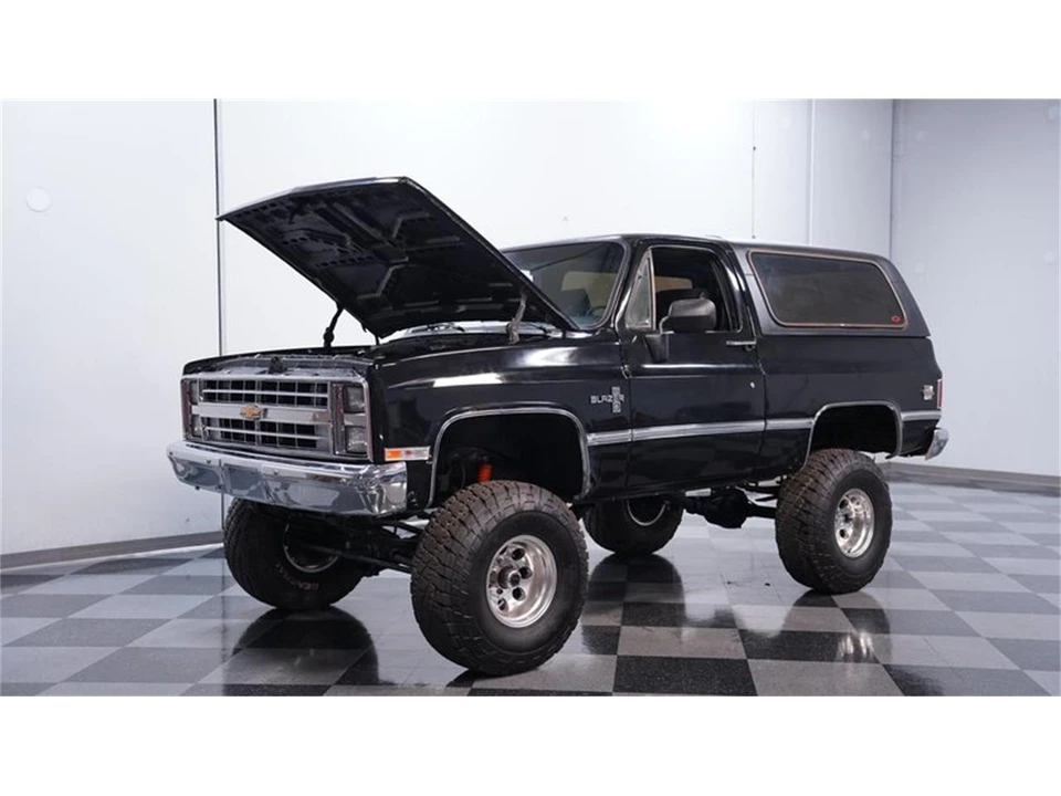 1985 Chevrolet K5 Blazer 2nd Gen - Image 25 of 31